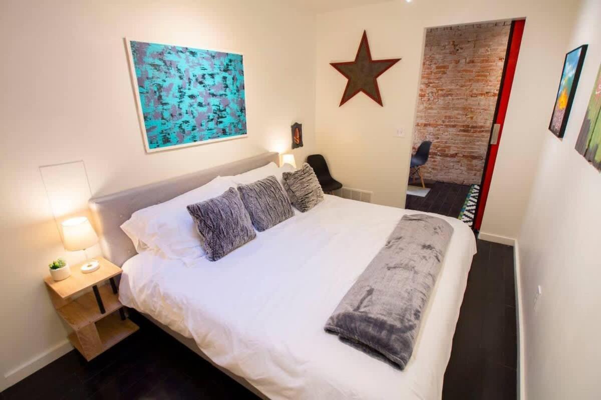 Unique Loft In Rino Art District Denver